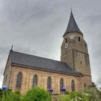 kirche-hdrtest3.jpg (64300 Byte)